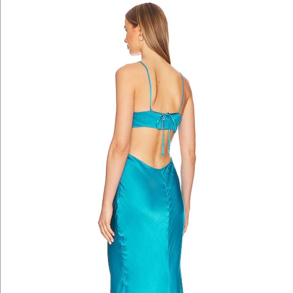 Blue cut out midi length dress - Picture 3 of 4